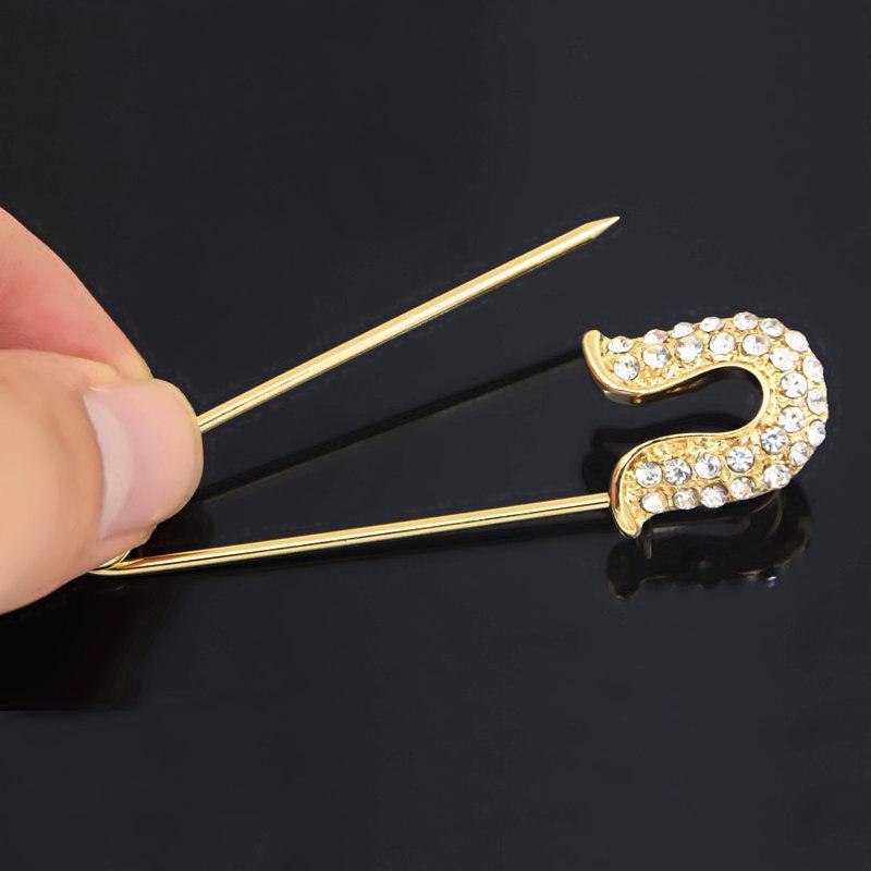 B1283 Rhinestone Brooch: Stylish Alloy Anti-exposure Cardigan Scarf Buckle Pin