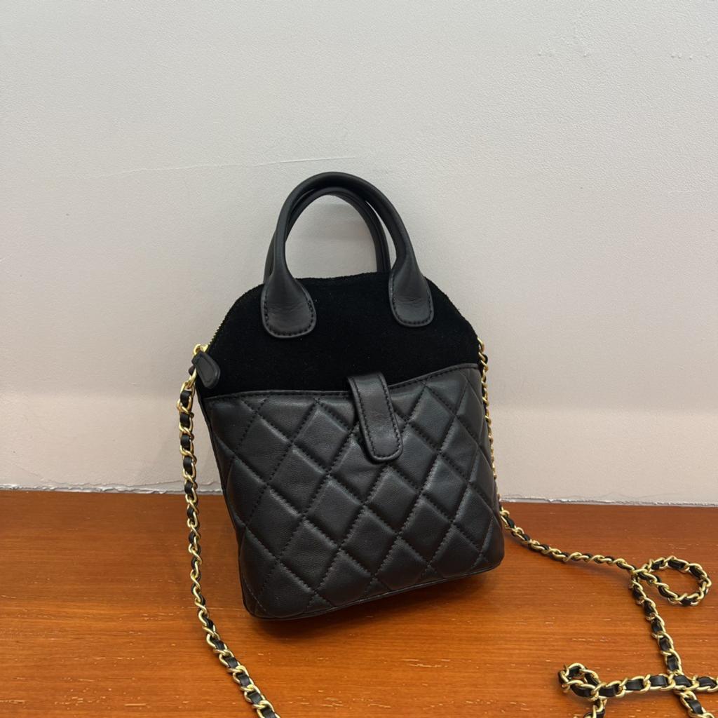 2025 New Style Women's Handbag Tote Bag Large Capacity Casual Bag Soft Texture Fashionable