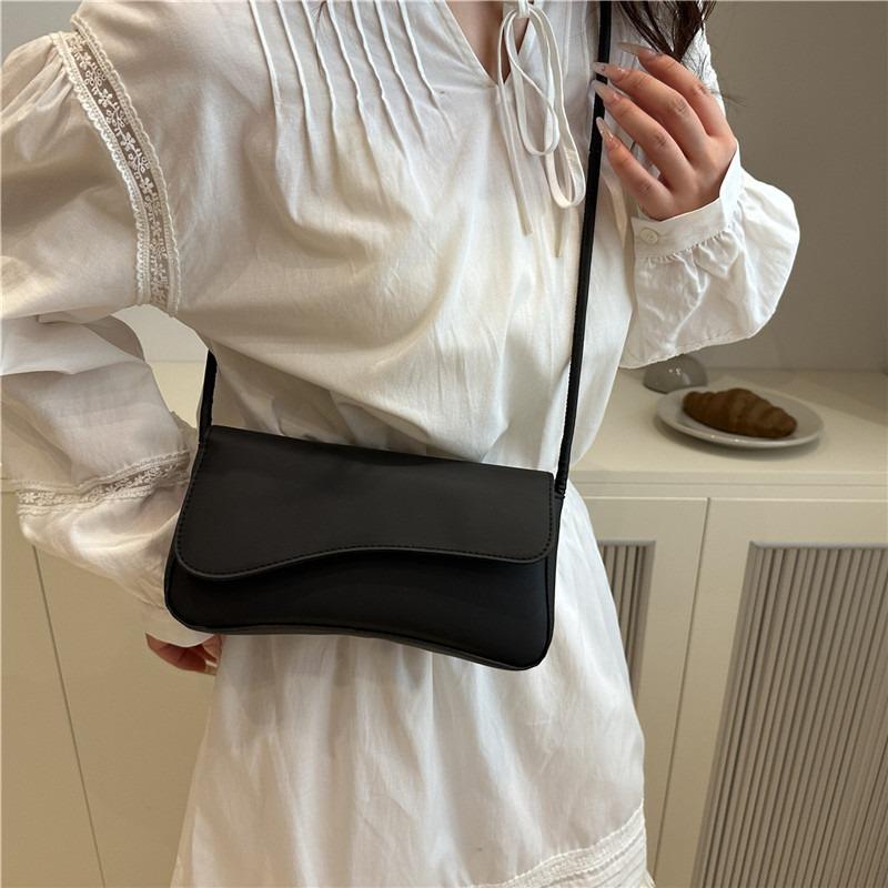 New Commuter Armpit Fashion Simple Flip Shoulder Bag Small Square Bag Versatile Handbag Women