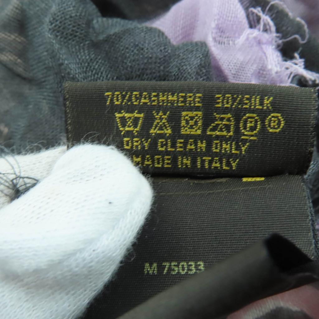 Great LOUIS VUITTON Stall Large Animal Border Pattern with Logo cashmere M75033 Used