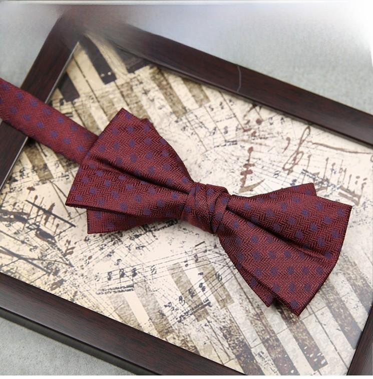 

Formal Mens Burgundy Bow Tie For Wedding Grooms And Groomsmen With Classic Pattern Bowtie 013
