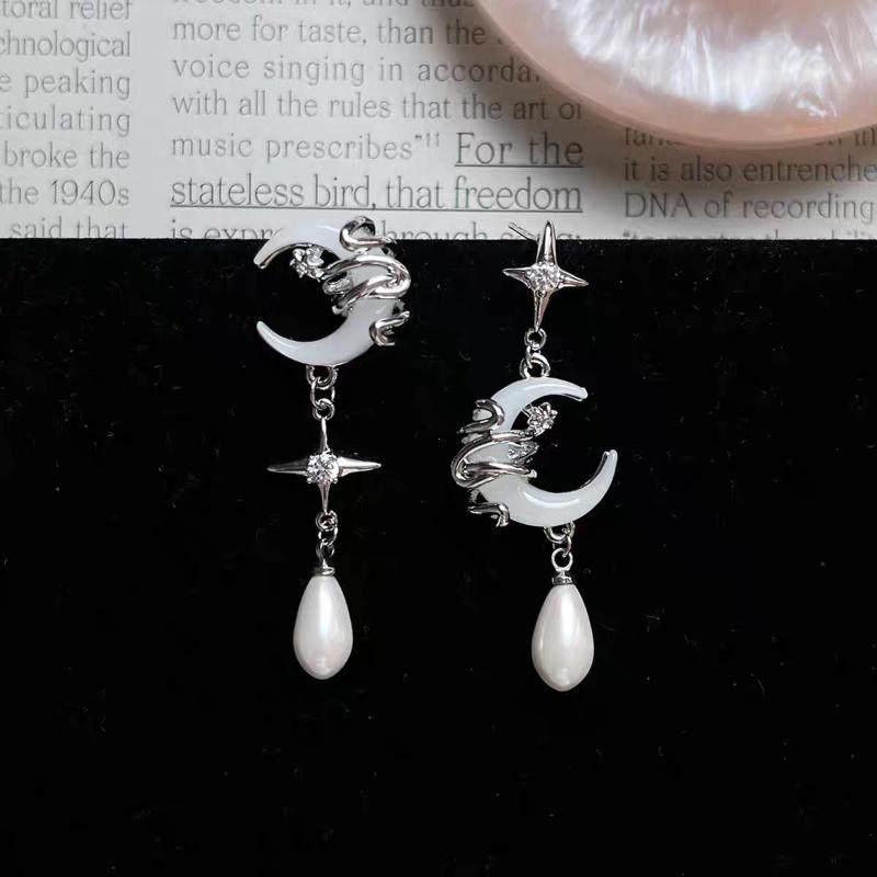 Mond Wassertropfen Anhänger Ohrstecker für Damen Vintage Nischen Design Elegante Stern Asymmetrische Ohrringe Schmuck Zubehör Geschenke
