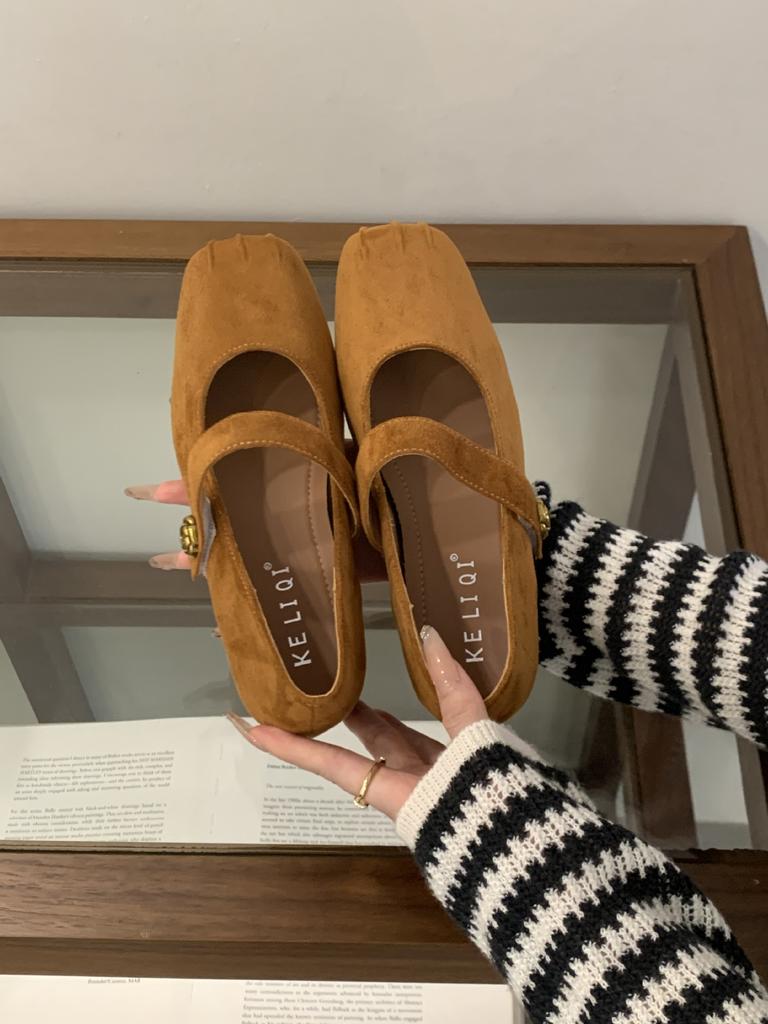 Square head retro ballet shoes 2025 early autumn new flat bottom shallow mouth single shoes female lazy one pedal Mary Jane shoes