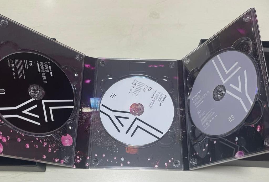 [USED] BTS WORLD TOUR LOVE YOURSELF JAPAN