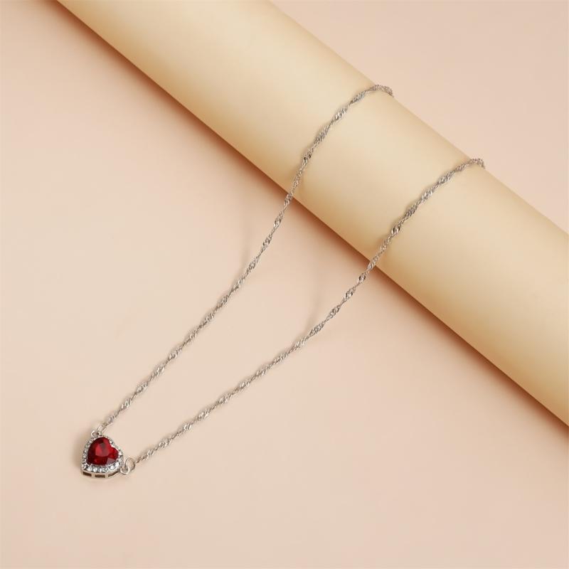 Edgy Dark Feminine Expression Adjustable Length Alloy Necklace Neckchain Featuring Edged Heart Detail for Concerts