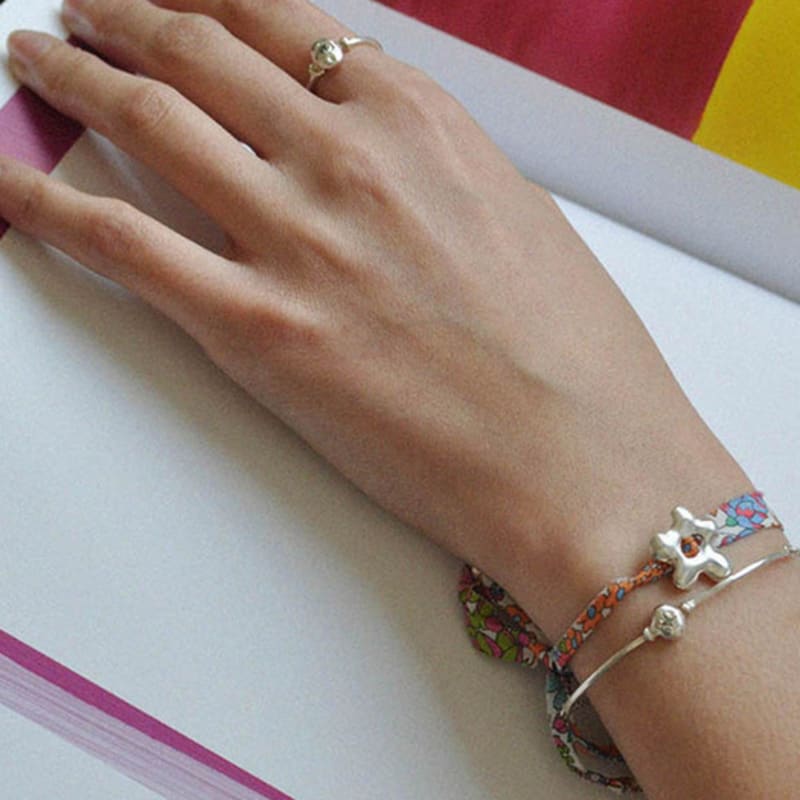 

kimzistudio Happy Flower Fabric Bracelet Liberty Fabric