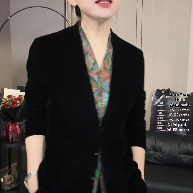 

Mom s 2026 Velvet Two-Piece Cardigan Shirt for Middle-Aged & Elderly Women 5XL (Recommended 67.5-75 kg)