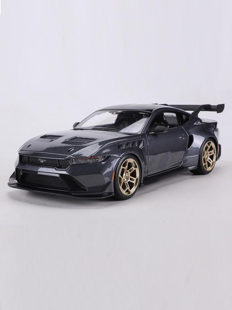 Maisto 1:18 2025 Ford Mustang GTD Gray Alloy Model Car