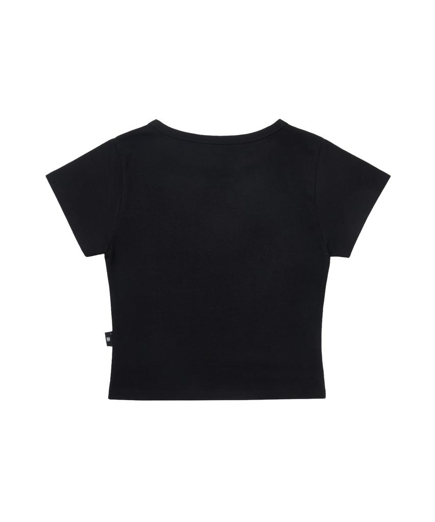 Gillaakaibeu Scratched Bold Logo Crop T-Shirts_Black
