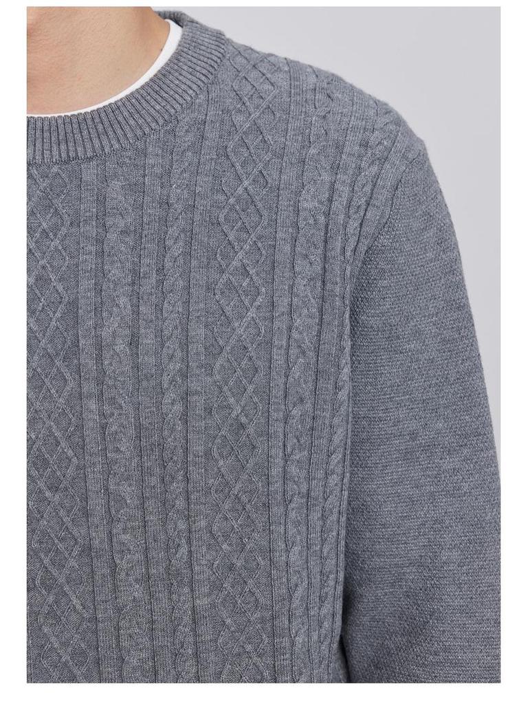 Men's Grey Cable Knit Pullover: 2024 Autumn/Winter, Round Neck, Slightly Loose, Long Sleeve Knitwear.