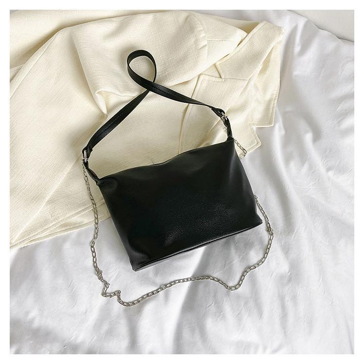 Urban Chic Minimalist Shoulder Bag For Women 2023 New Trend Pu Leather Small Box Purse