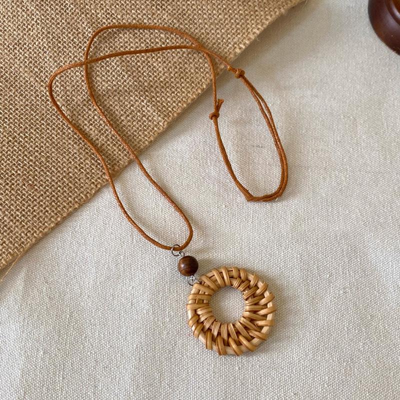 Bohemian Heart Pendant Necklace Vintage Ethnic Style Versatile Jewelry Women High-End