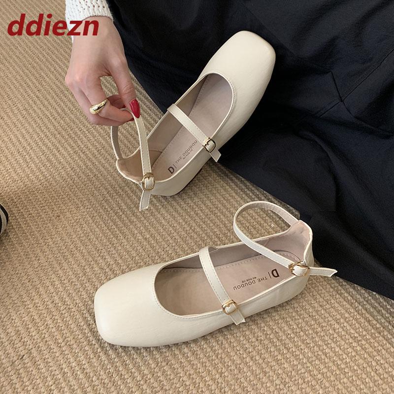 Fashion 2025 New Fashion Ankle Strap Ladies Mary Janes Flats Shoes Soft Female Square Toe Footwear Shallow Women Flats Lolita Shoes Lady
