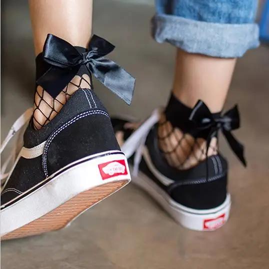 Fashion New Women Sexy Black Mesh Short Ankle Socks Christmas Girls Fishnet Socks With Cute Bow Ladies Socks 6 Colors