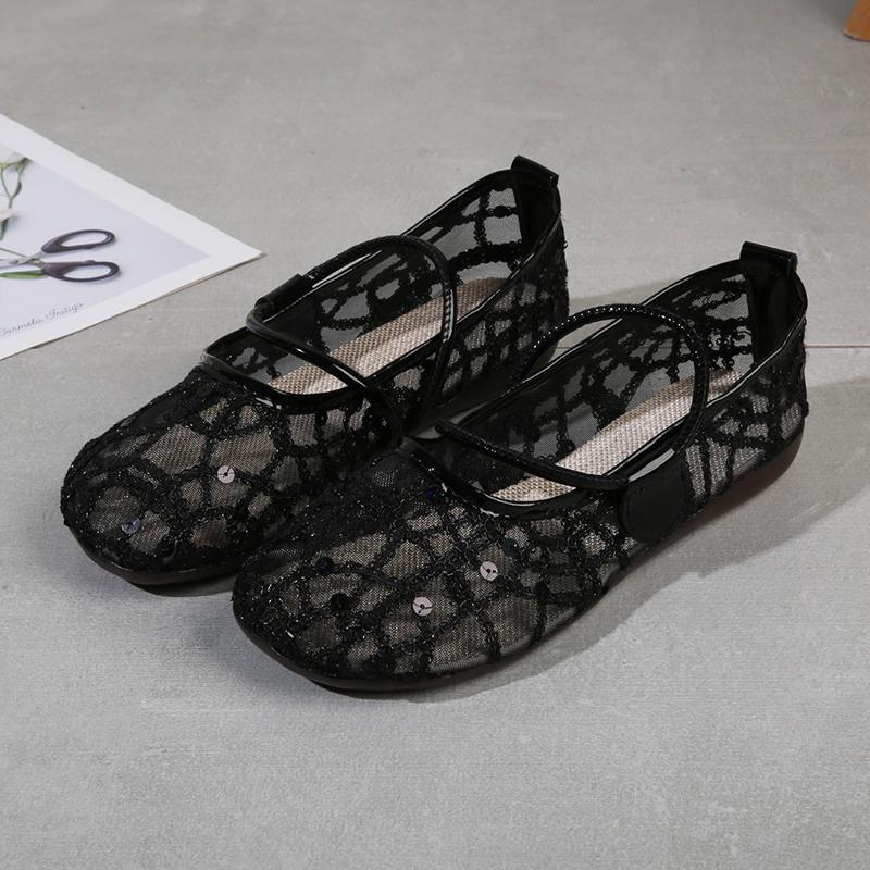 Fashion Baotou Flat Sandals Women's Summer 2025 New Versatile Round Toe Hollow Gold Women's Shoes Breathable Fisherman's Shoes