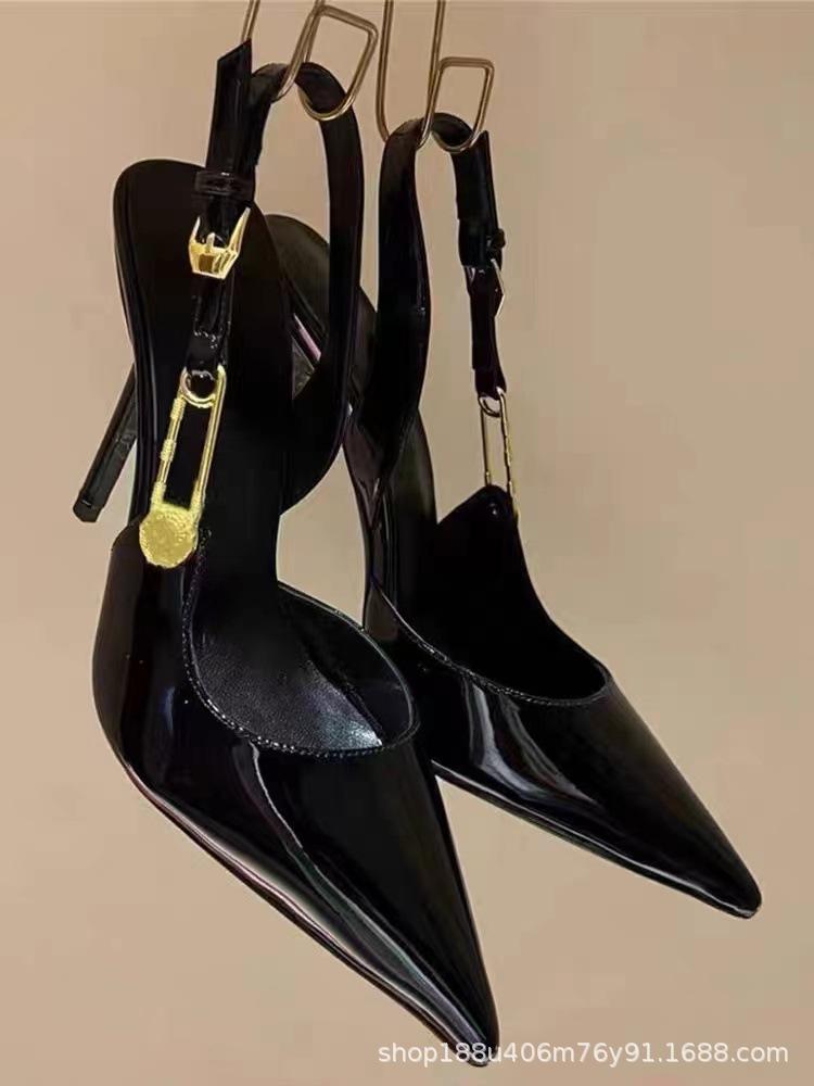 Sandals Women's Summer 2025 New Thin Heel Pointed Head Bag Head Metal Chain High Heels Women's Beautiful Black Temperament