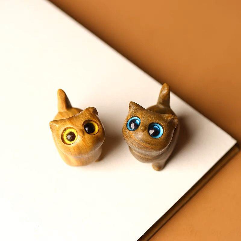 Cute Small Wooden Lucky Cat Figure 1.4" Green Sandalwood Carved Cat Figurine Desk Accessories For Home Decor Parts Gifts