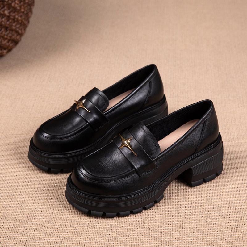 The first layer of cowhide loafers for women's spring and autumn new thick-soled casual versatile black thick-soled muffin shoes single shoes for wome