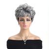 Parrucca Corta Riccia Ondulata Grigio Argento per Capelli con Frangia Sintetica Soffice per Uso Quotidiano Cosplay Fibra Resistente al Calore
