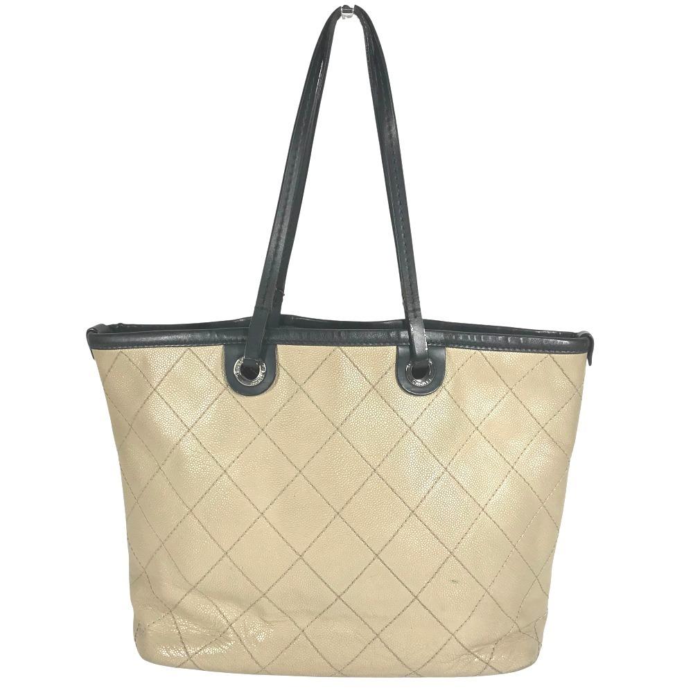 

CHANEL A92211 On the Road Matelasse Quilted Tote Bag Shoulder Bag Beige/Black