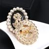 Vintage Lady Head Badge Brooches For Women Pearl Classic Beauty Portrait Oval Brooch Pin Retro Party Jewelry Gifts