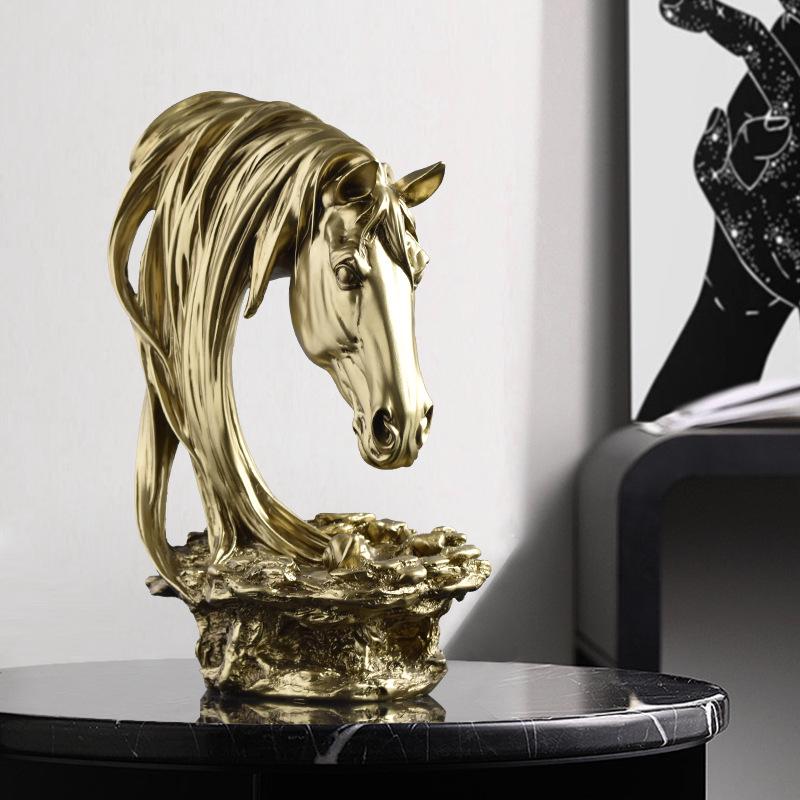 Retro American Country Horse Head Ornament for Home Decor - Living Room, TV Stand, Bar, or Entrance Display