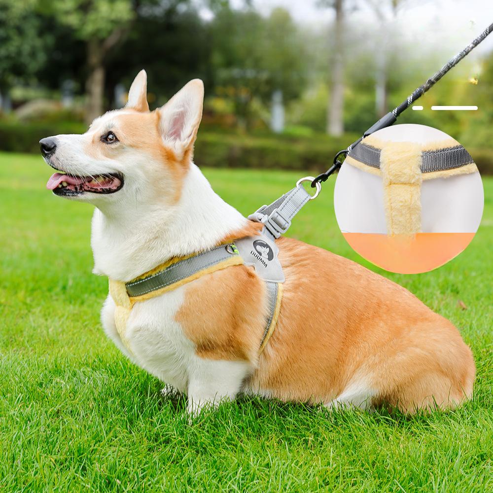 New Autumn and Winter Pet Leash  Thick Plush Dog Chest Strap Reflective Dog Walking Leash  Pet Leash