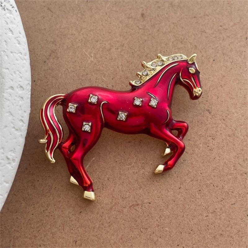 Elegant Running Horse Brooch Animal Inspired Design High Quality Alloy Metal Fashion Badge Accessory For All Genders