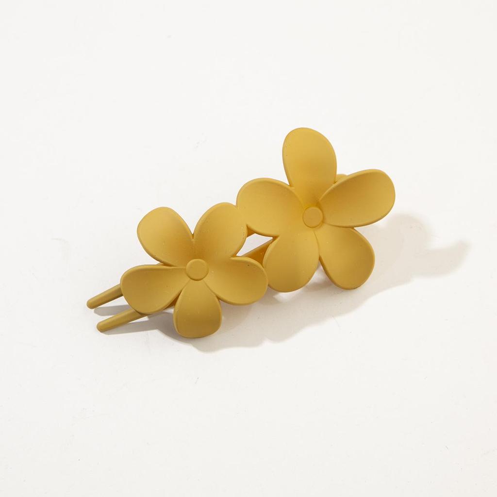 Korean Style Large Duckbill Hair Clip – Fashionable Flower Accessory for Women, Versatile Spring Updo.