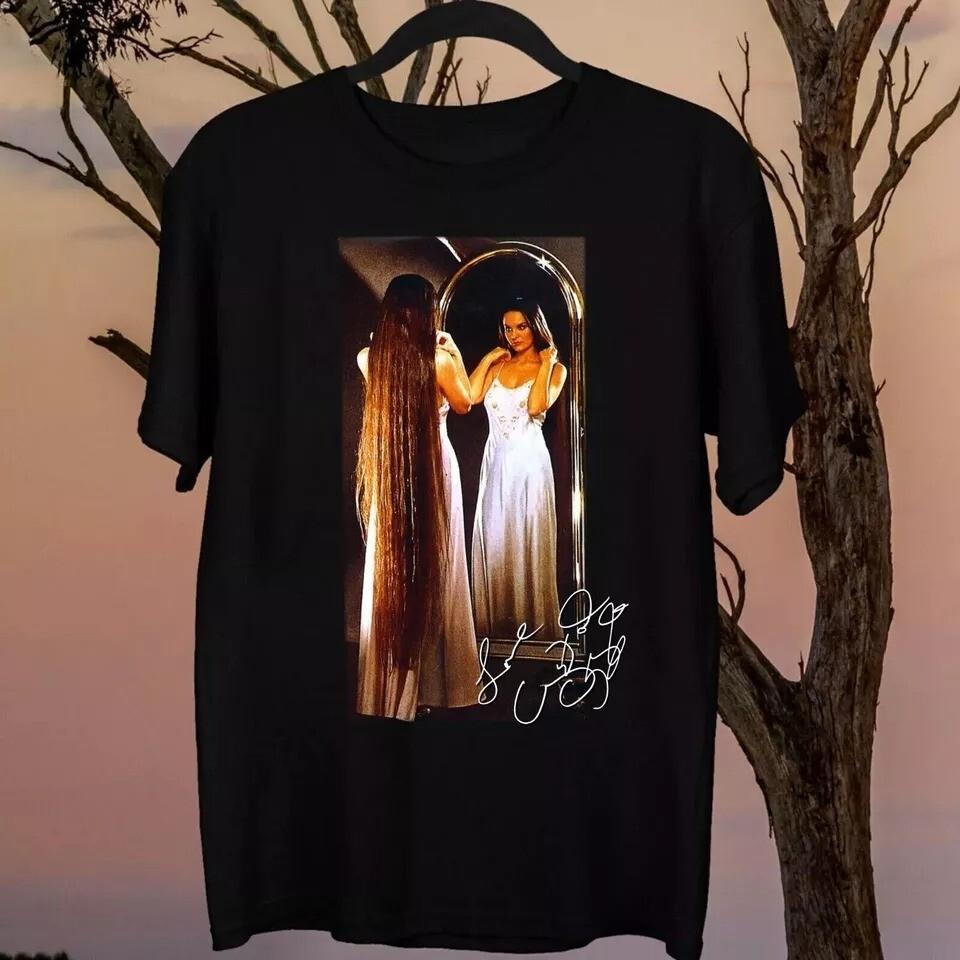 

Crystal Gayle t shirt Gift For Fans Men T-Shirt All Size S-5XL Unisex T-Shirt XXXL