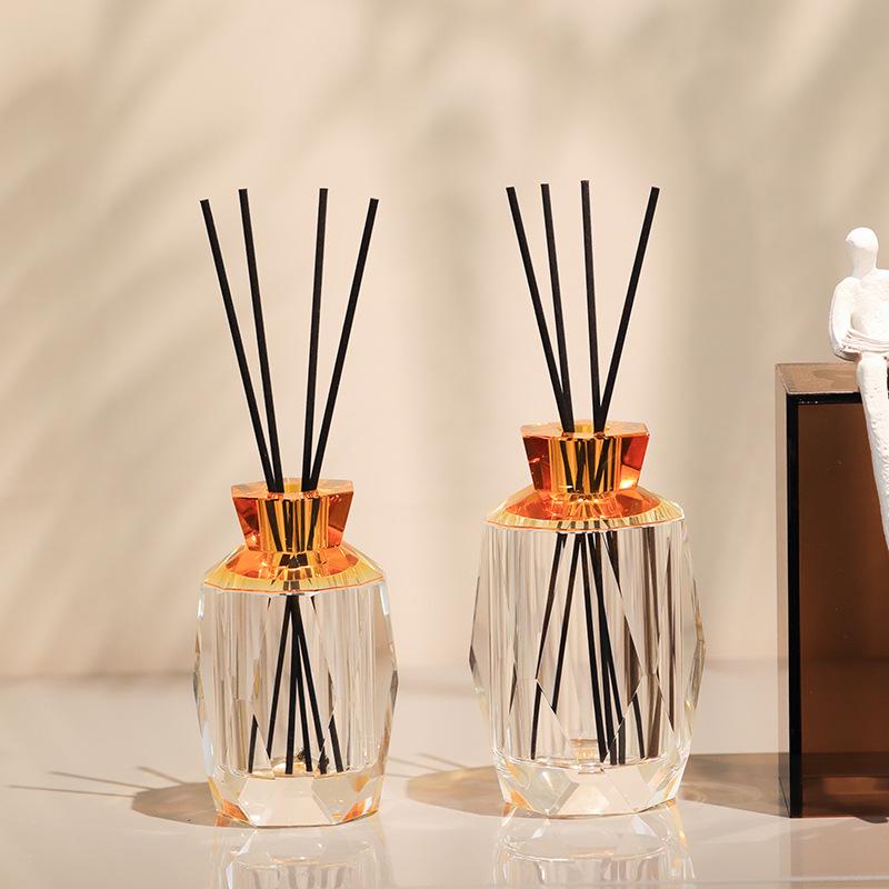 Luxury Crystal Aromatherapy Bottle for Hotel or Bedroom Fragrance