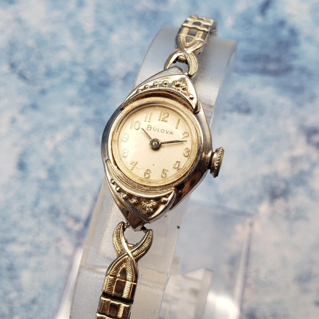 Used [In operation] BULOVA manual winding ladies watch v966831 antique