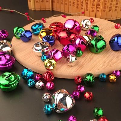 Vakuumbeschichtung, Helles Licht, Umweltfreundliche Farbe, Kein Rost und kein Ausbleichen, Weihnachts-Eisenglocke, Kreuzglocke, Vierblättrige kleine Glocke.