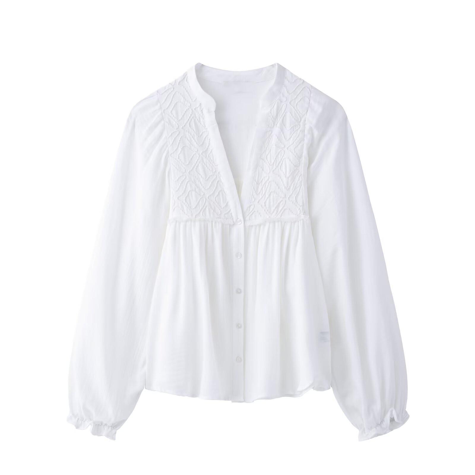 

2025 Spring Women s Sweet Lace Button Shirt with Simple Hollow Design Small белый