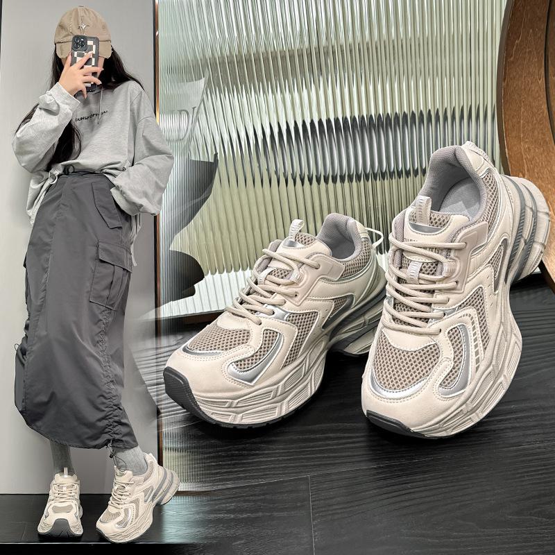 ins new sports student shoes spring and autumn running dad shoes platform height increase casual street shot