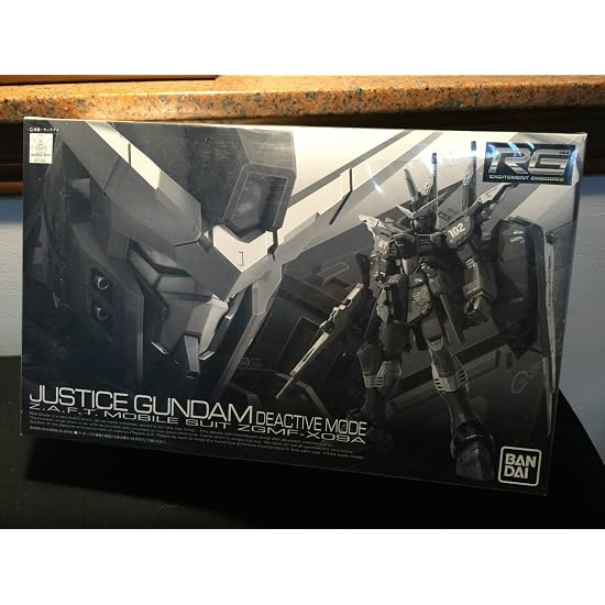 RG (Real Grade) 1/144 GMF-X09A Justice Gundam Deactive Mode (Premium Bandai Limited)