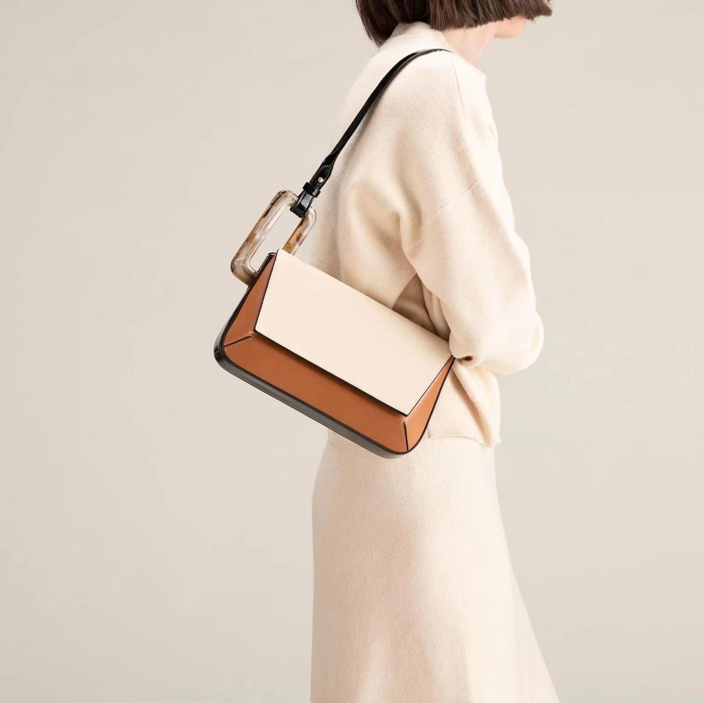 Single Shoulder Bag for Women with Contrasting Color Geometric Seam Customized Square Buckle Large Capacity Small Square Bag