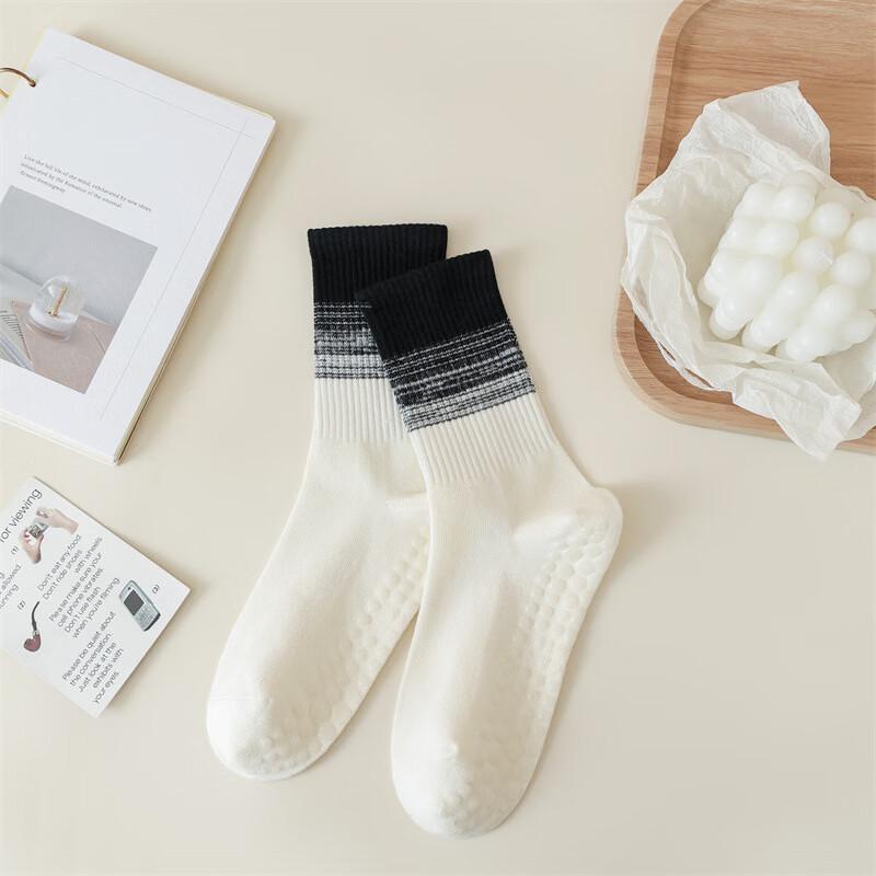 Ayoubu Women s Silicone Anti-Slip Yoga Socks One Size