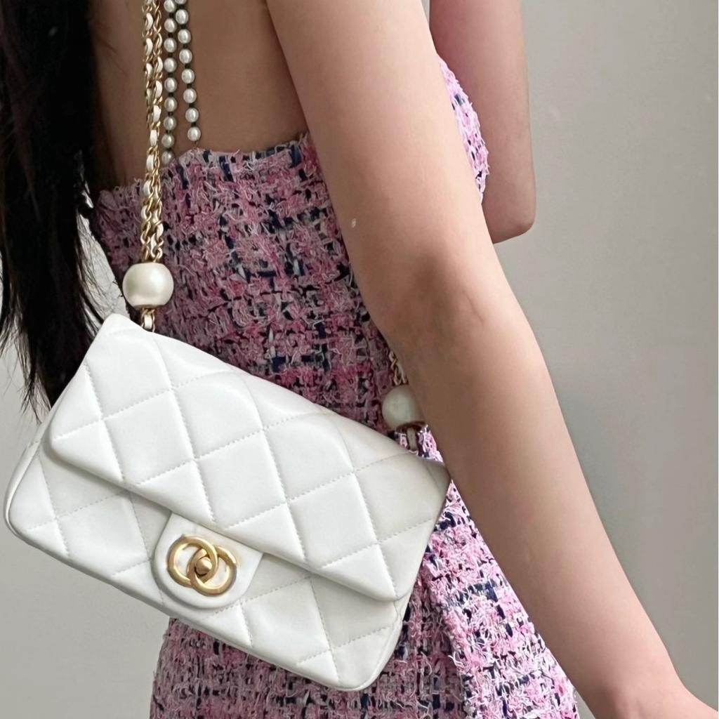 New real sheepskin small bag women's fashion shoulder crossbody small square bag double pearl light luxury dumpling chain bag