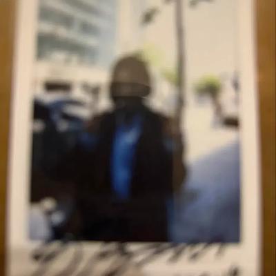 Model Lee Hyun-yi Autographed Polaroid 260509