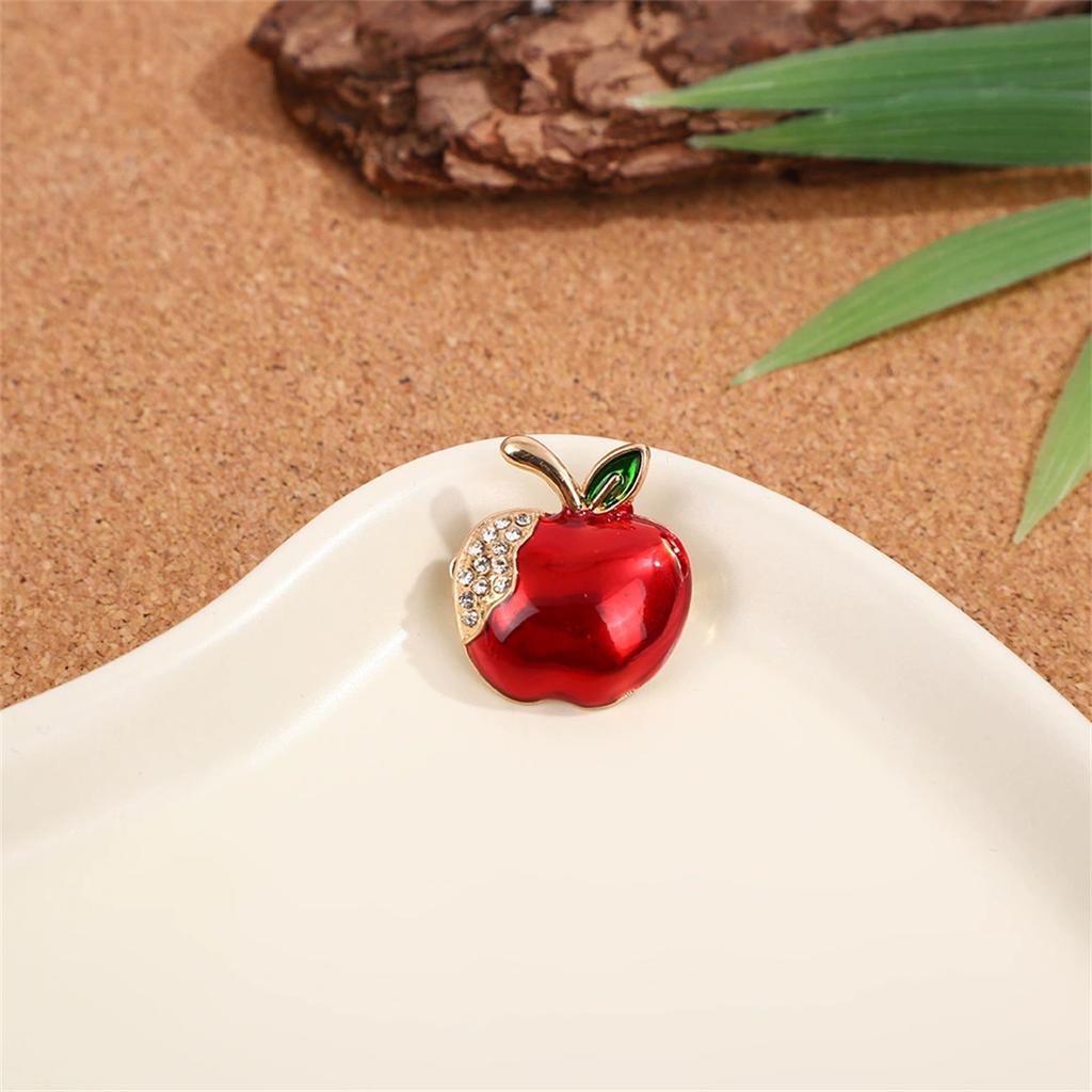 1Pc Japanese and Korean Creative Apple Brooch Pin Fashion Versatile Jewelry Accessories Clothing Bag Decoration Party Gift 2026