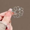 Women Brooch Smooth Surface Hollow Sun Flower Design Lapel Pin Non-Slip Buckle Scarf Badge Clothing Bags