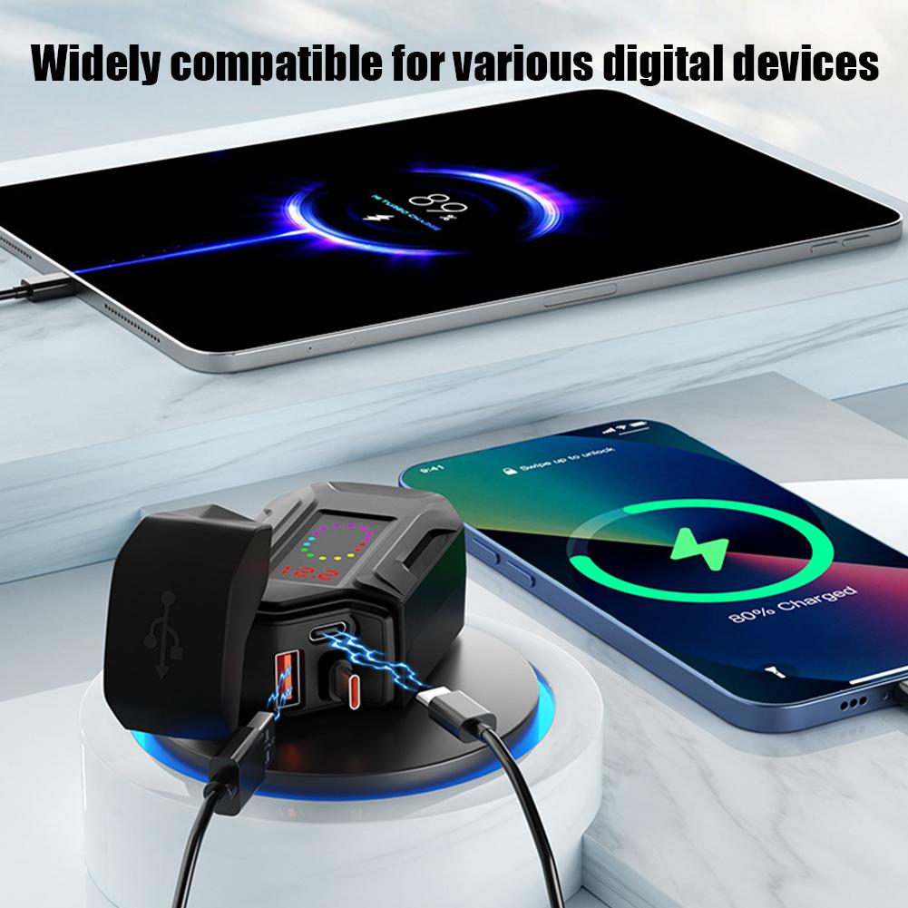 Motorcycle Phone Charger 3-Port Fast Charging 30W PD+18W USB-A+30W Retractable Type-C Cable Power Supply Adapter With Voltmeter