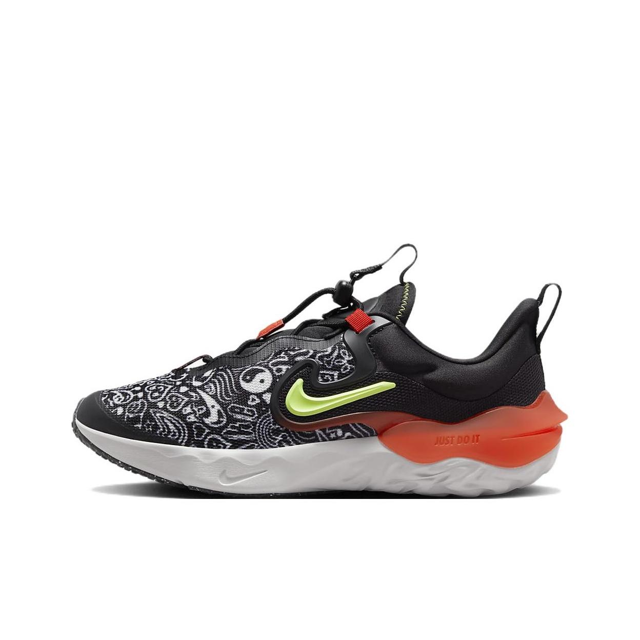 

новые Nike Run Flow JP GS Doodles 37.5