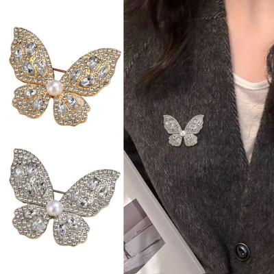 Women Brooch Three-Dimensional Butterfly Design Pin with Imitation Pearls Rhinestones Suits Coats Sweaters Badge Formal Occasions Decorative