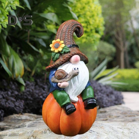 Garden Pumpkin Gnome Figurine Holding Snail Sitting Dwarf Elf Resin Statue Sculpture Indoor Outdoor Thanksgiving Harvest Festival Fall Desktop