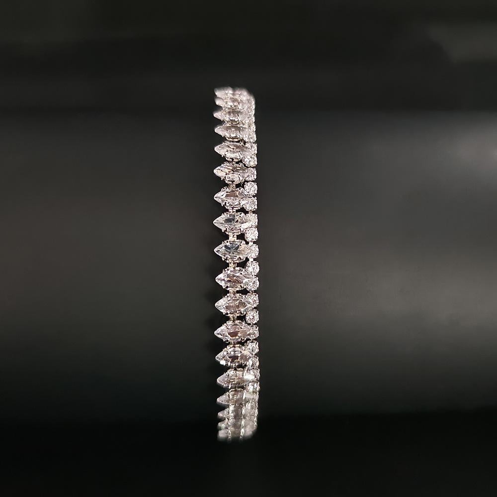 Marquise-Cut Pave Zircon Bracelet: Unique Design Valentine's Day Commemorative Gift S8256.