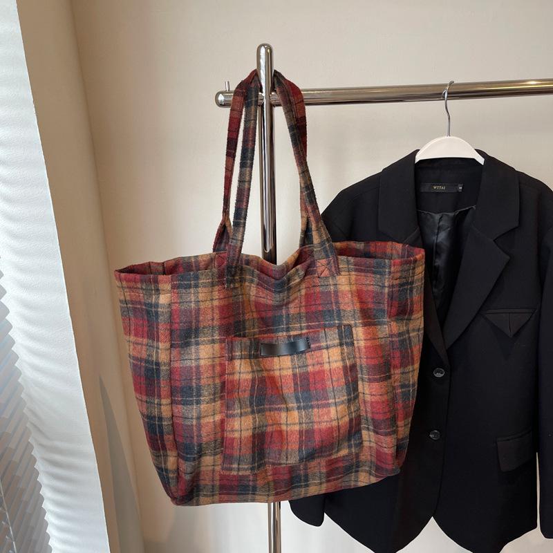 Woolen Plaid Large Bag Women's Autumn and Winter 2025 New Tote Bag College Style Casual Large Capacity Shoulder Bag
