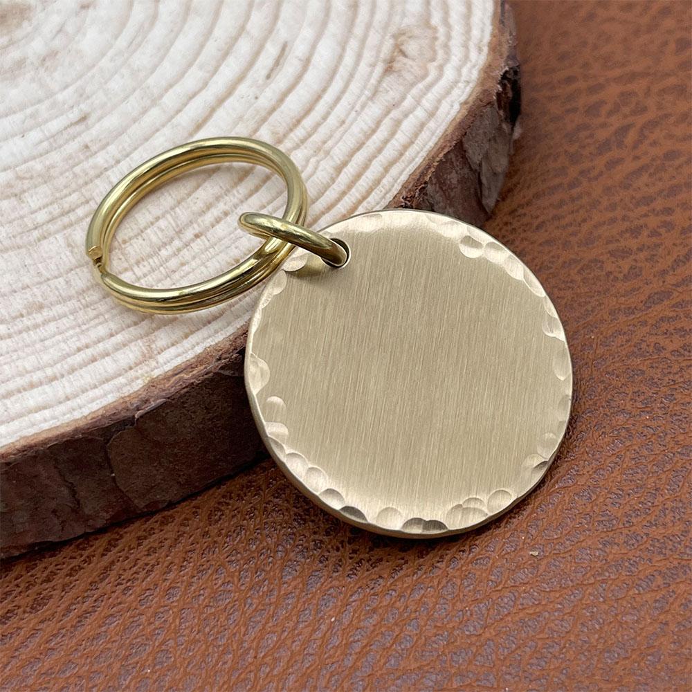 Messing Hundeanhänger Personalisierte Haustier-ID-Tags Gravur Welpe Anti-Verlust Halsbänder Anhänger Hund Katze Name Haustiere Hunde Zubehör Zubehör Benutzerdefiniert