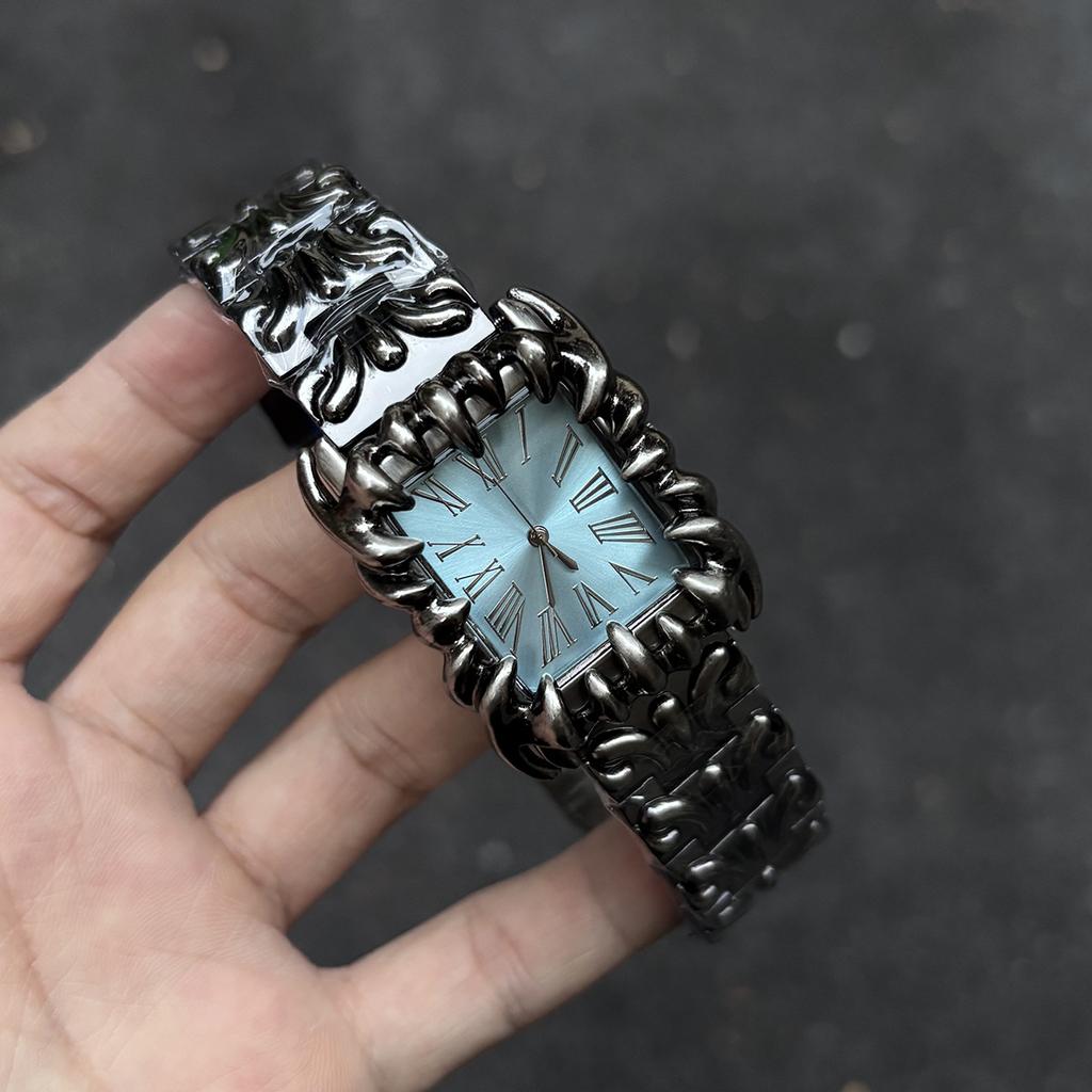 Claw watch, alabaster style, vintage y2k European and American watches, special-shaped high-end ins niche watches